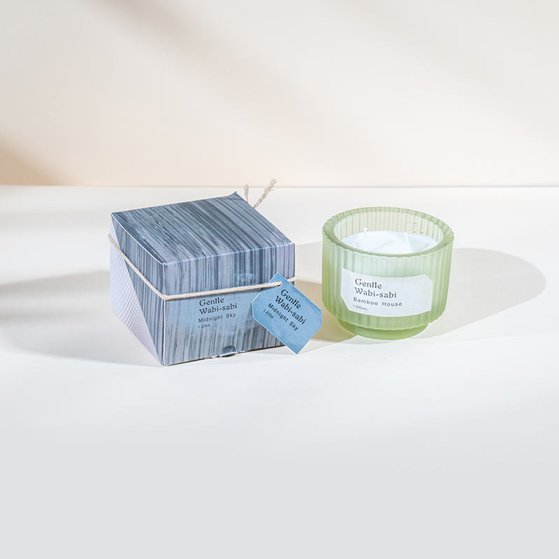 Cawan lilin kaca bulat dengan jalur menegak lilin wangi-penjual lilin lilin soya eko