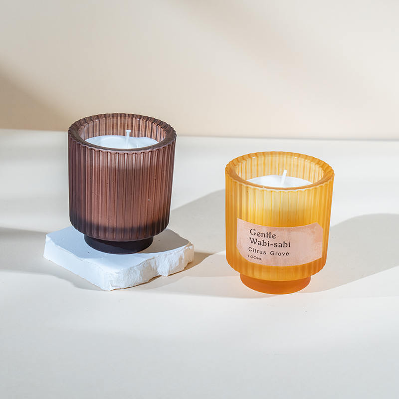 Cawan lilin kaca bulat dengan jalur menegak lilin wangi-penjual lilin lilin soya eko