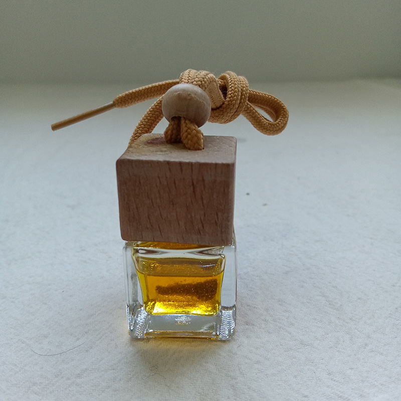 Penyebar Penyegar Udara Kereta Persegi Gantung/Penyegar Udara Botol Kereta/Penyesap Minyak wangi Kereta